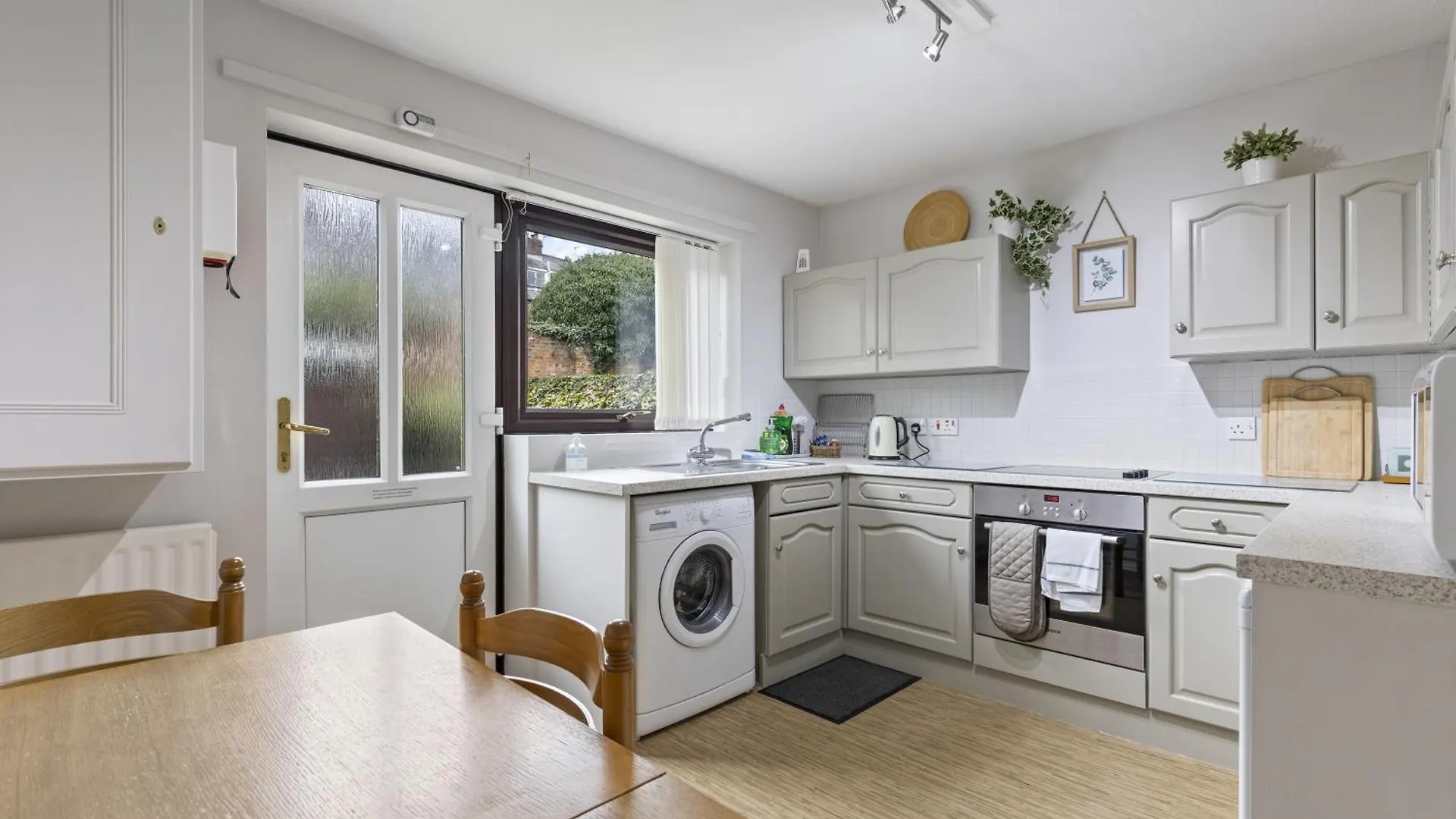 Cosy York Townhouse - Fossdyke - Pass The Keys Villa 0*,  United Kingdom